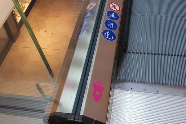 Rolltreppenreinigung